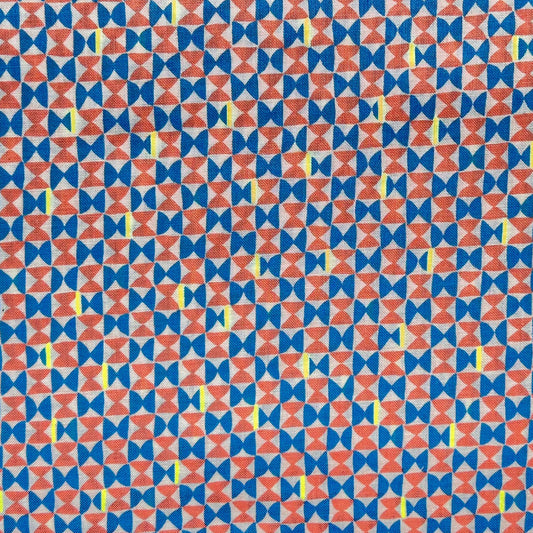 Tessuto a fantasia geometrica rosa e blu